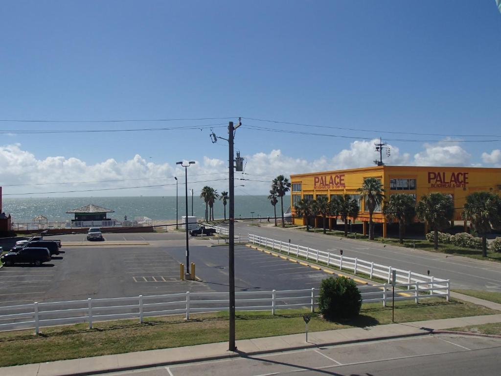 Regency Inn Motel By The Beach Корпъс Кристи Екстериор снимка