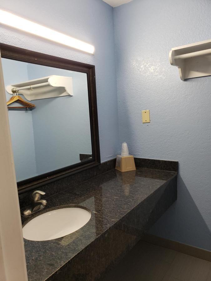 Regency Inn Motel By The Beach Корпъс Кристи Екстериор снимка